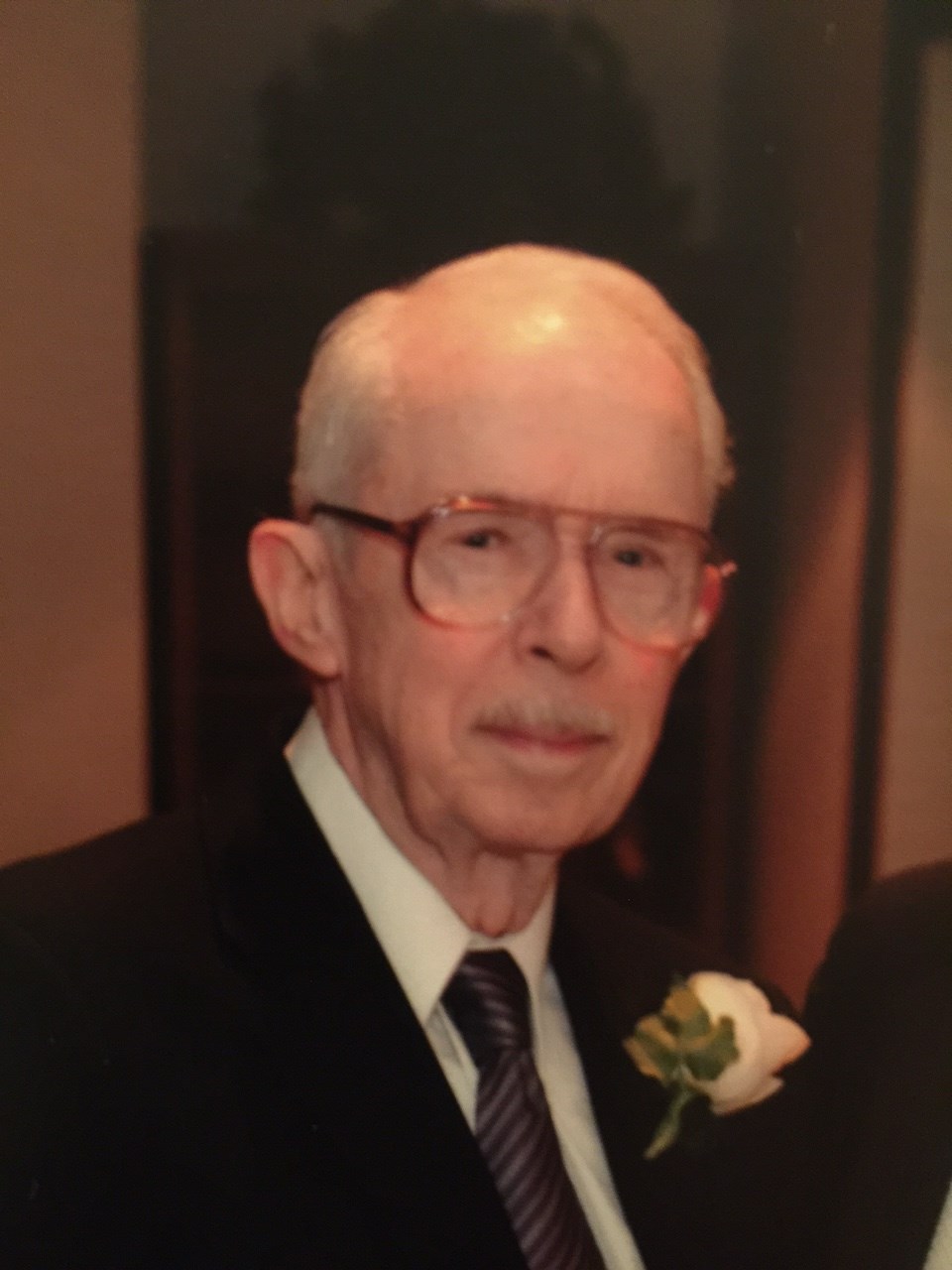 Obituario de Douglass Marcel Rogers