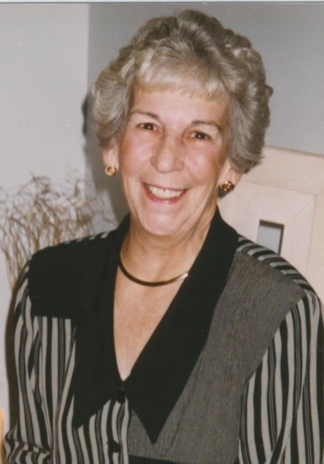 Avis de décès de Evangeline Bessie Karrel