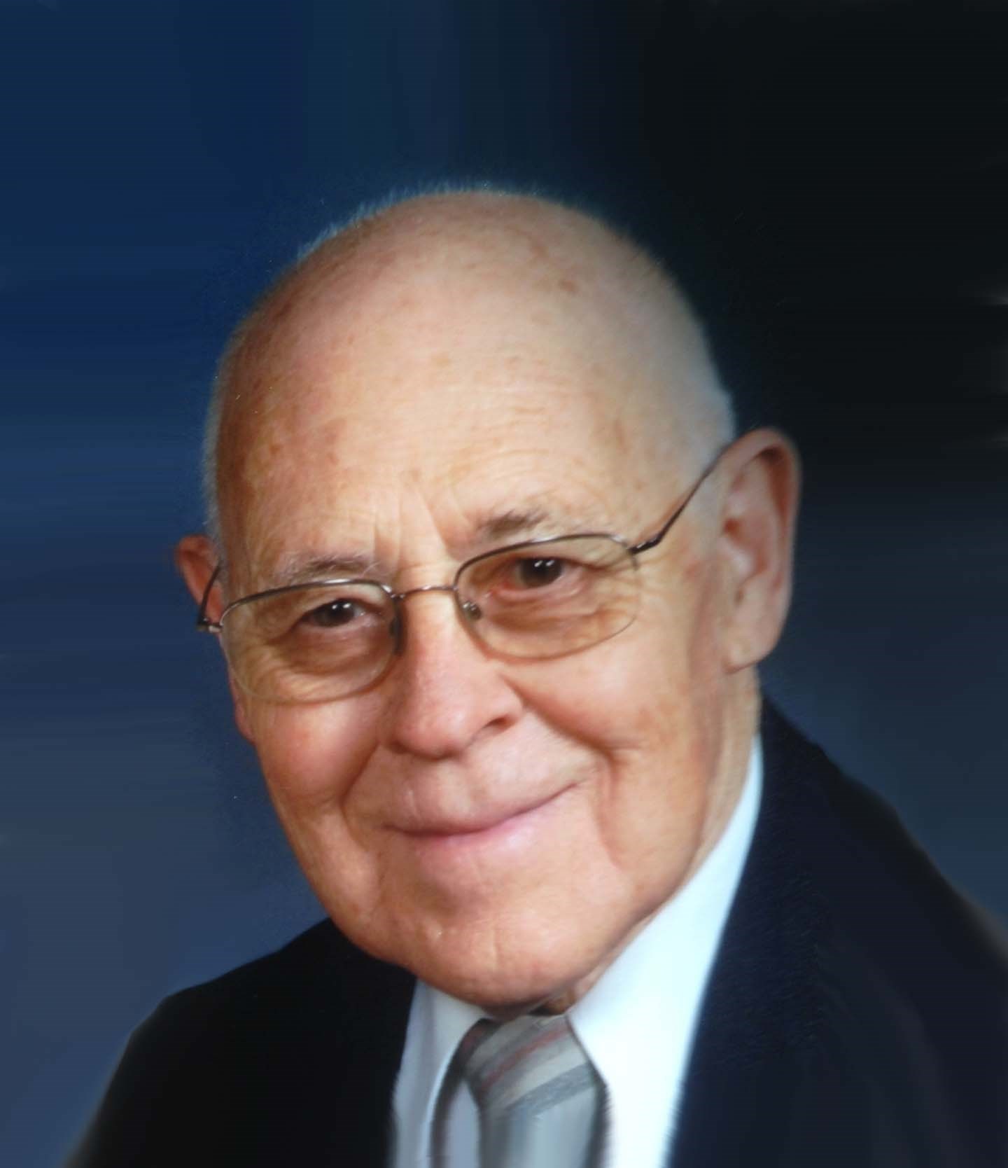 Obituary of Dale L. Hilton