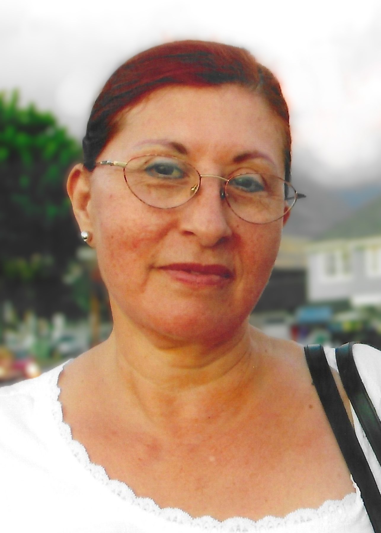 Obituario de Ernestine Arias Adams