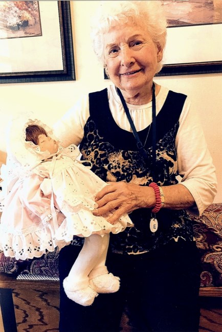 Obituary of Emily Ethel Michael