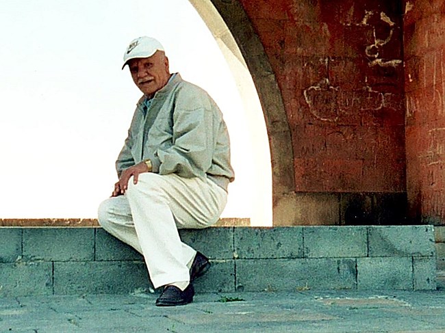 Obituary of Karo Avakian
