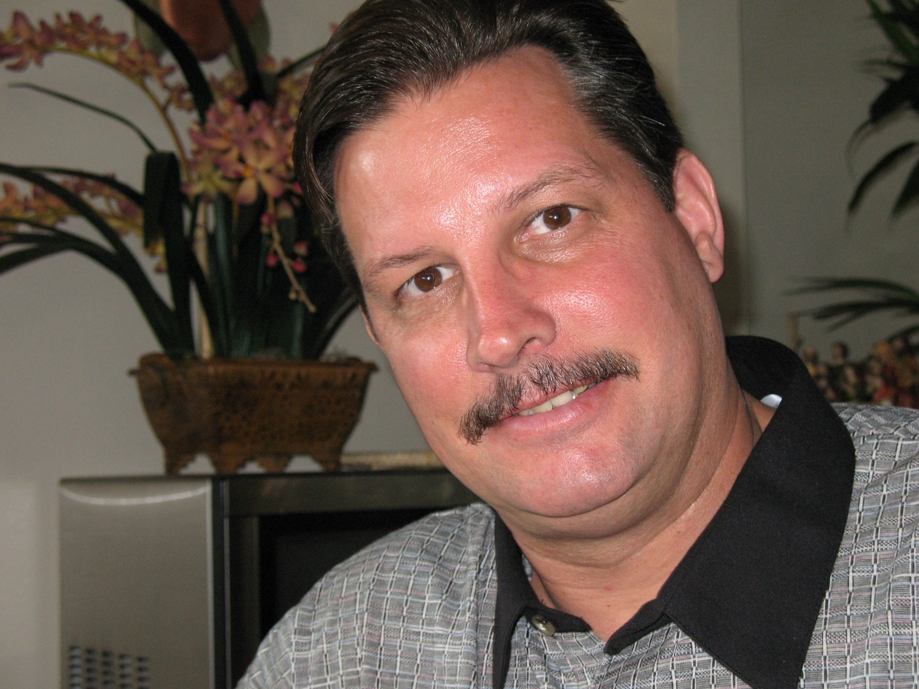 Obituary of Roger M. Walston