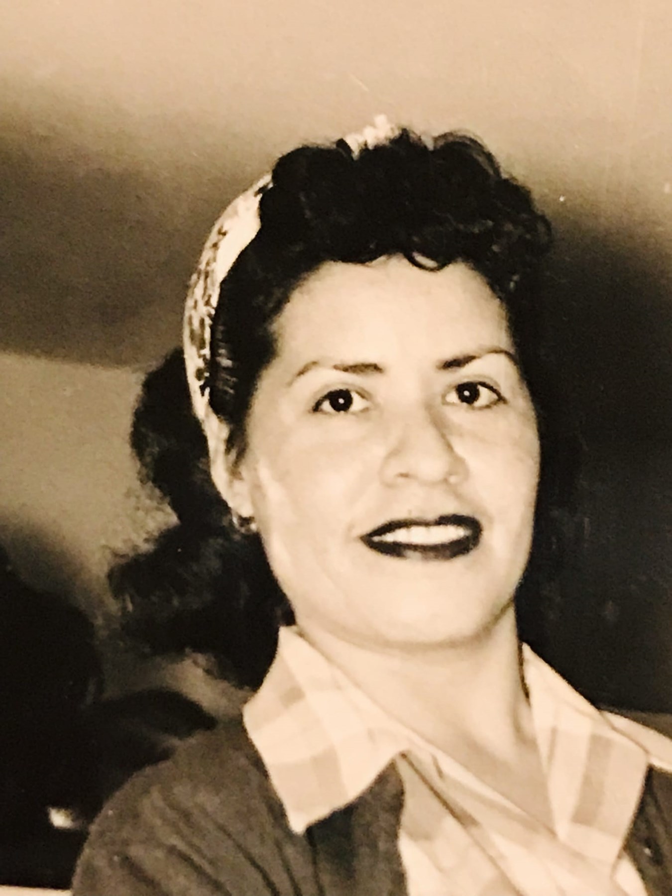 Obituary of Lucy M. Alvarez