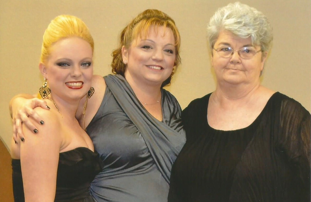 Obituary of Louise Bauer