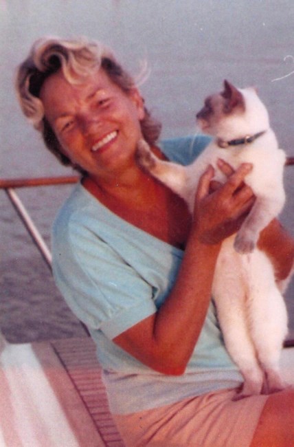 Obituary of Marjolaine Marjie Lois McCracken