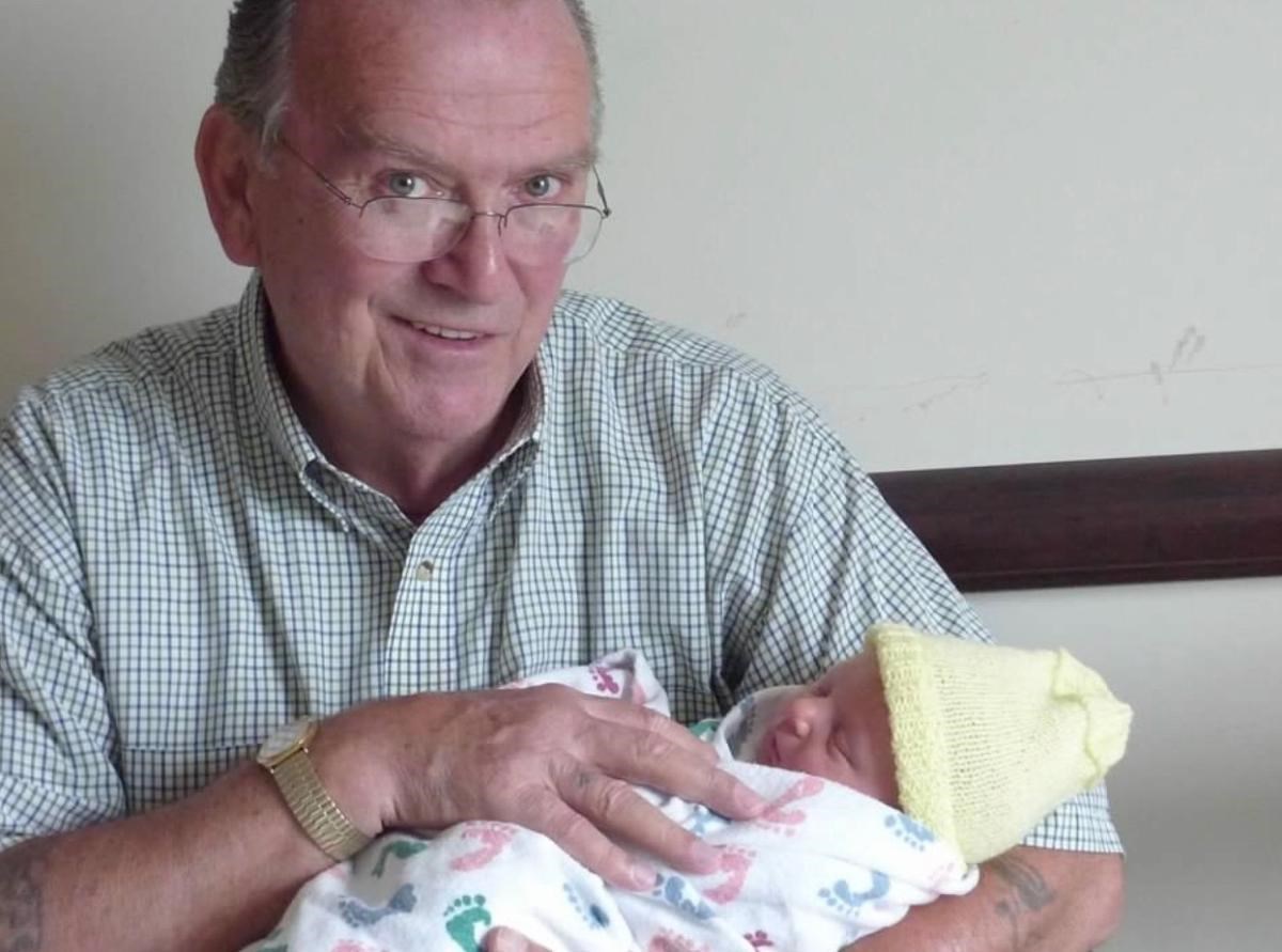 Obituario de Robert George Mitchell