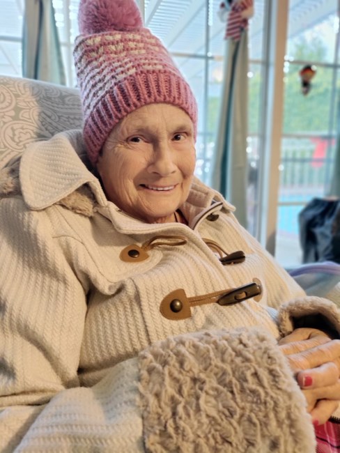 Obituary of Linda Sue Lowe