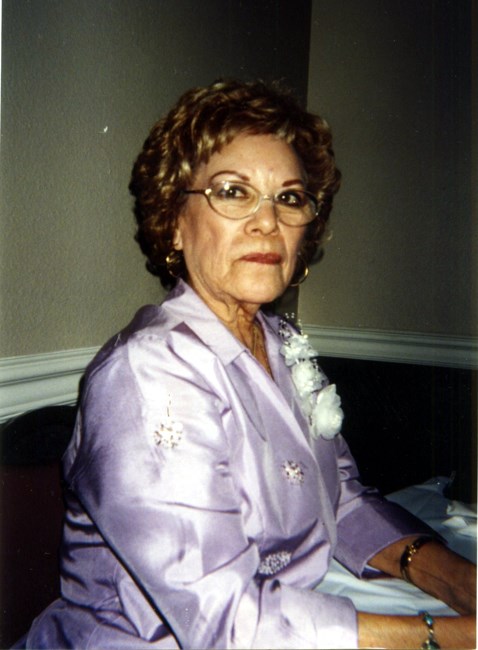Obituary of Genoveva Eva M. Campos