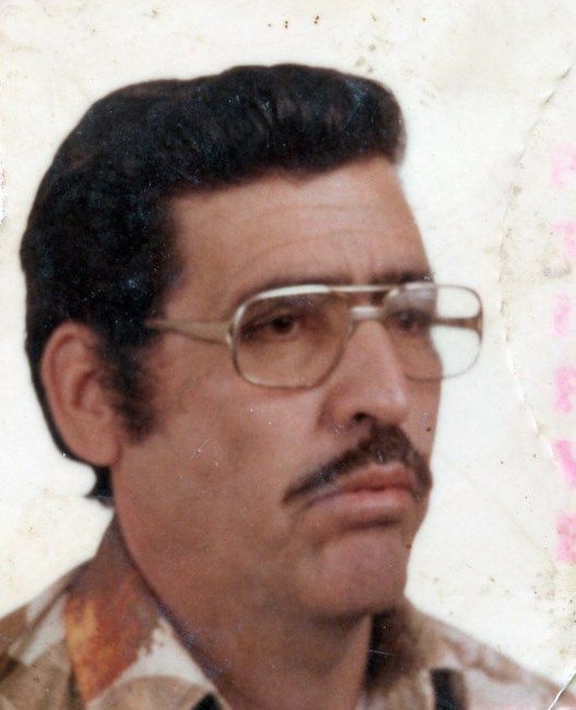 Obituario de Everardo Moreno