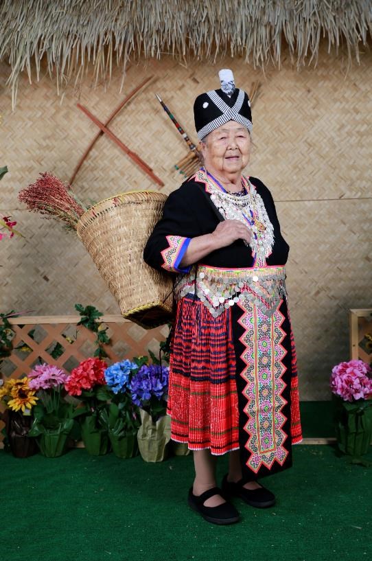 Obituary of Khou Her Xiong