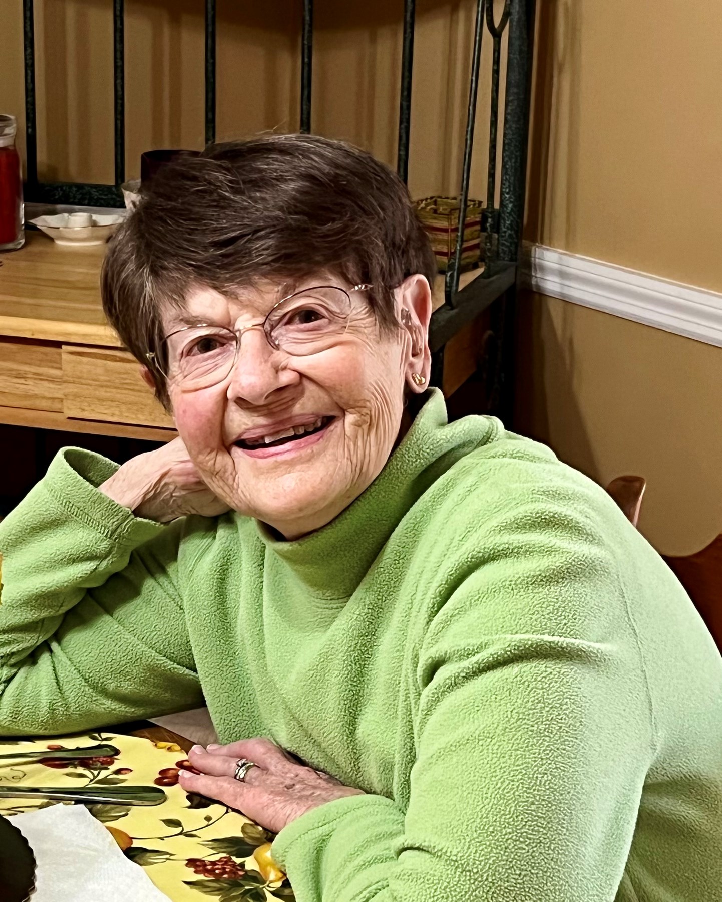 Obituary of Mrs. Hallie M. Loomis