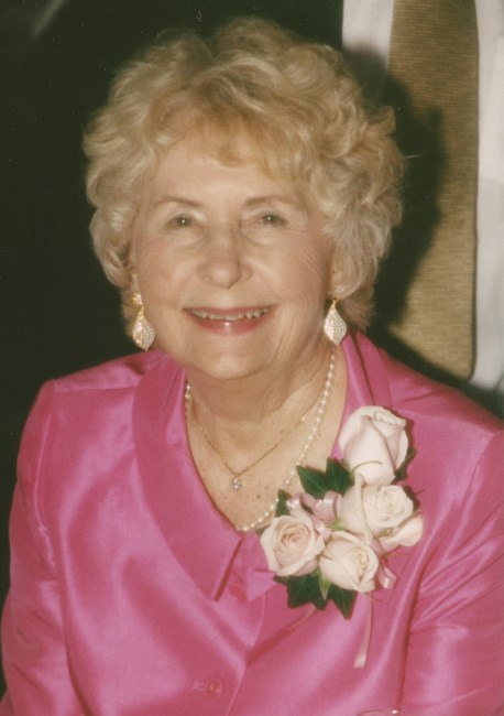 Obituario de Helen Joyce Reynaud
