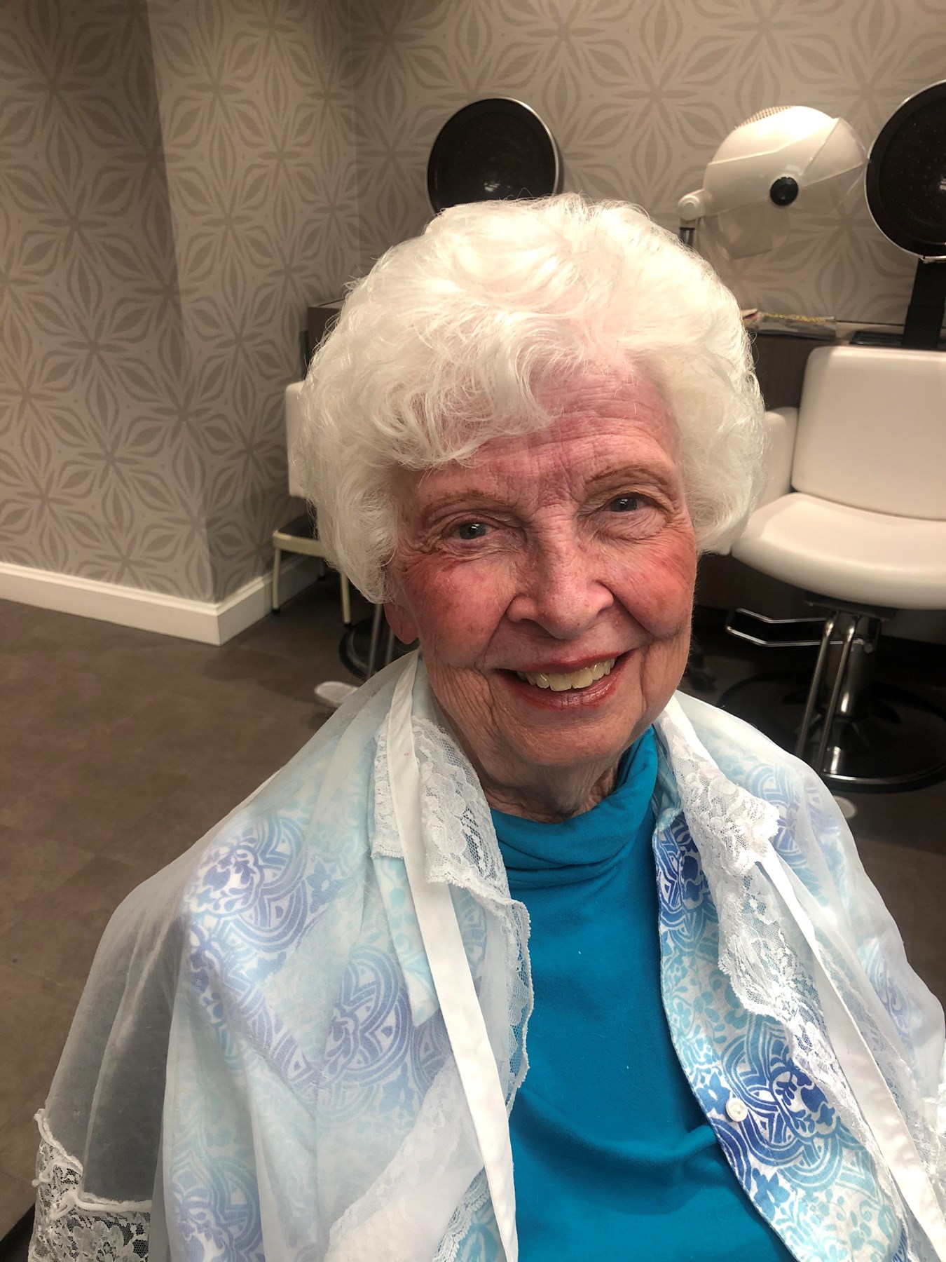 Obituary of Joan McKinley (Moody) Munroe