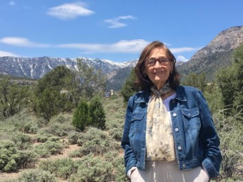 Avis de décès de Lois Perry Lynn