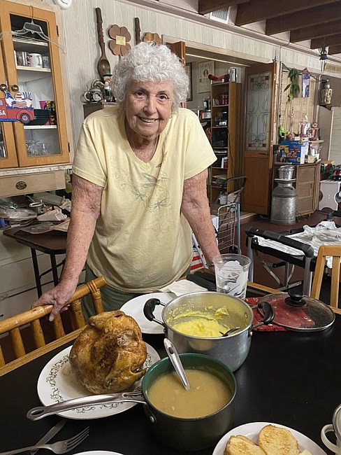 Obituario de Helen Frances Adler