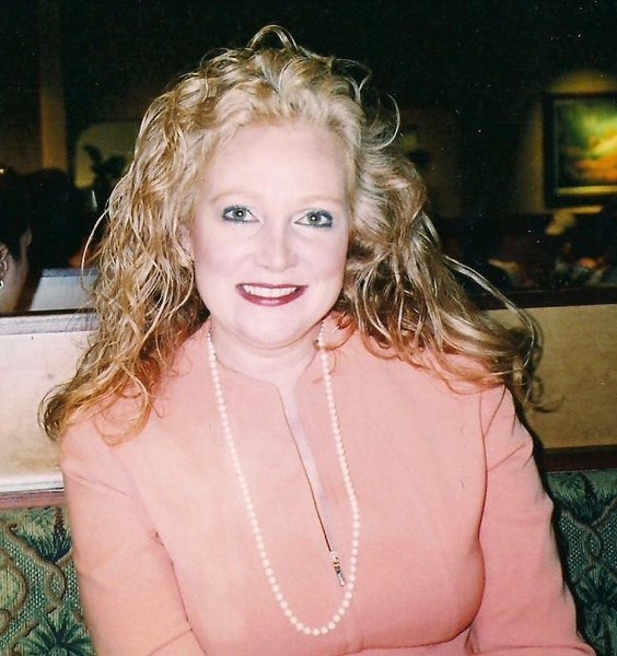 Obituary of Julie Noelle Hovis