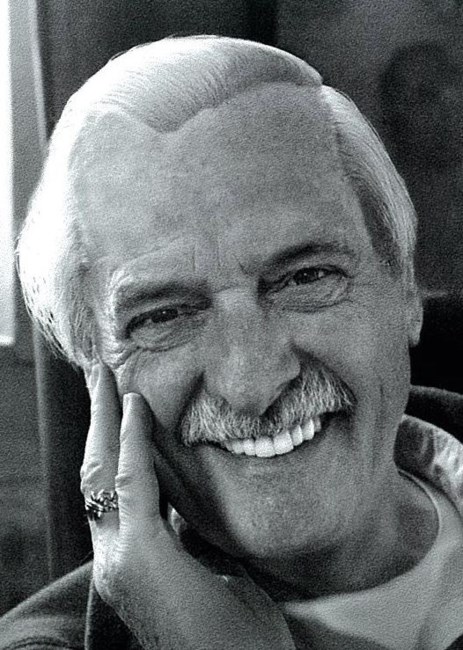 Obituary of Robert L. Niklaus, Jr.