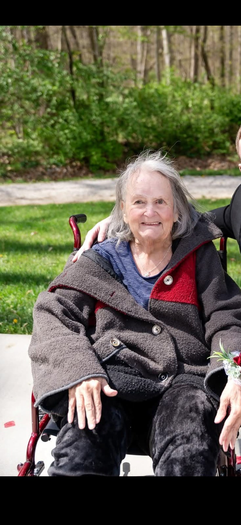 Obituario de Ruth Eileen Hall