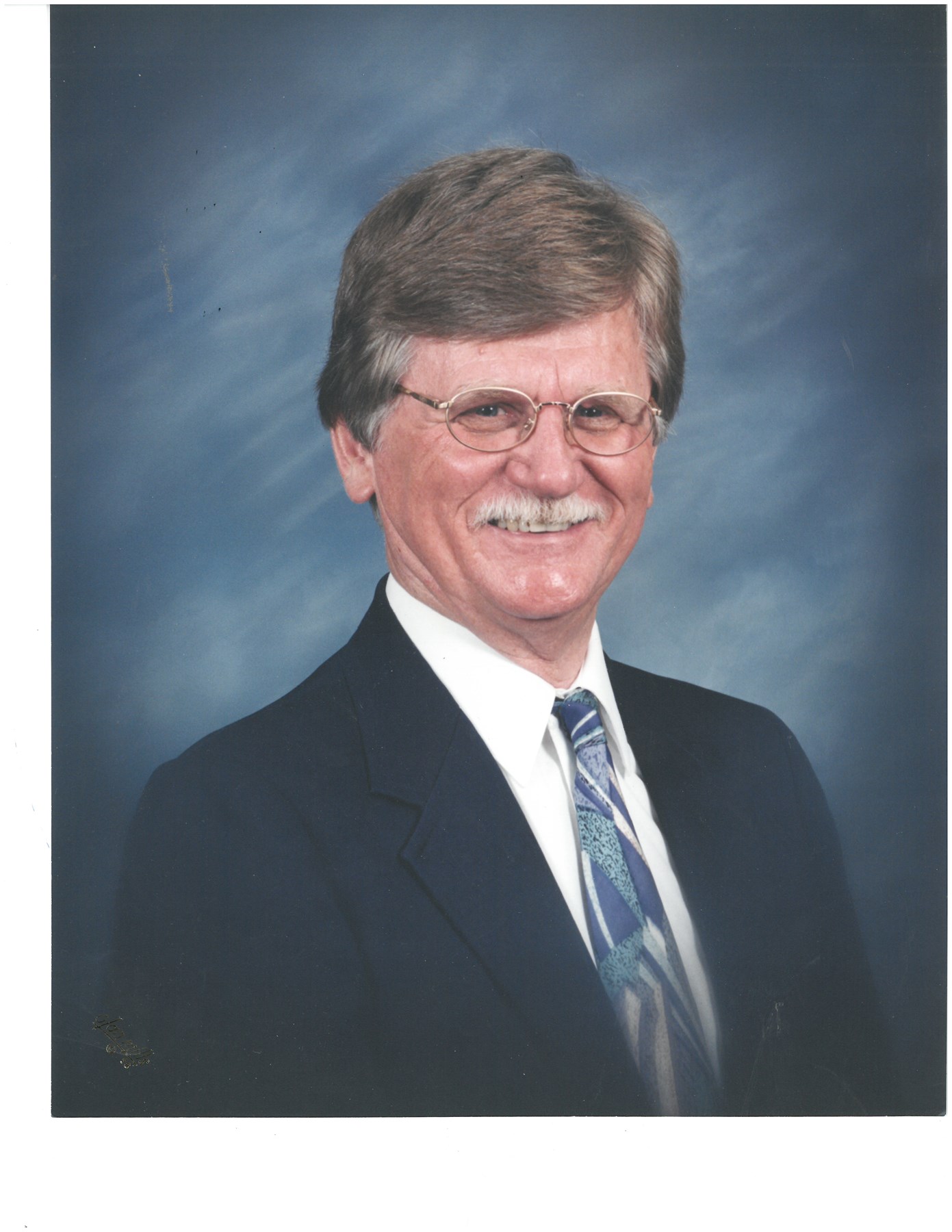 Obituary of Kenneth Hill Hutcheson