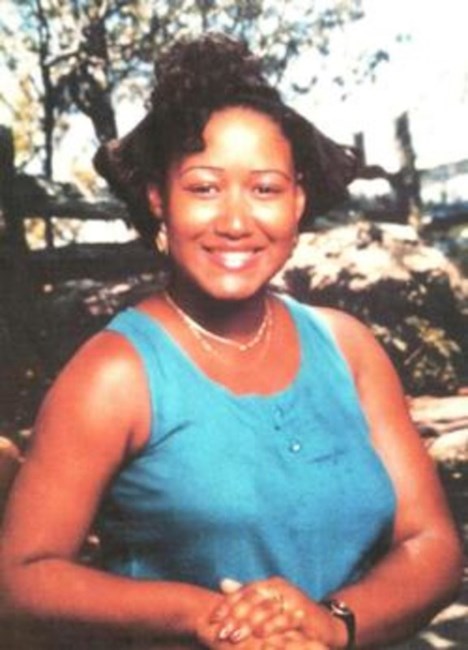 Obituario de Ms. Marjorie   Adams