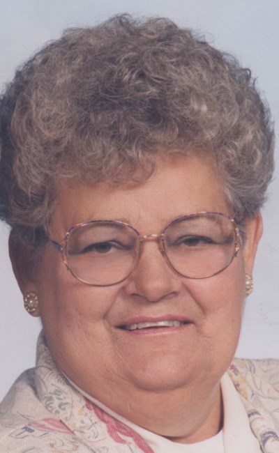 Obituario de Joyce Elizabeth Stewart