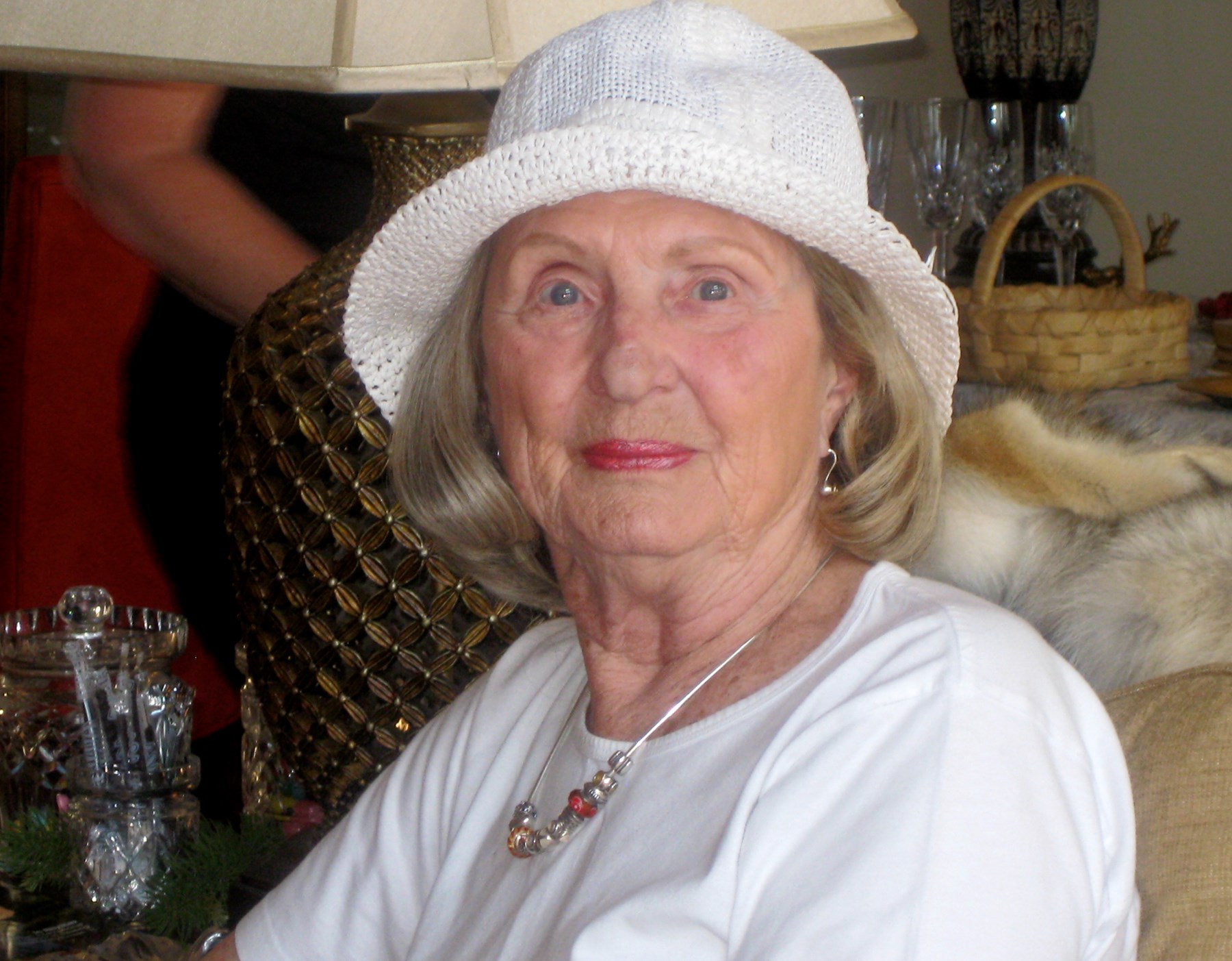 Obituary of Ouina Beth "Bitsy" Roby Fletcher