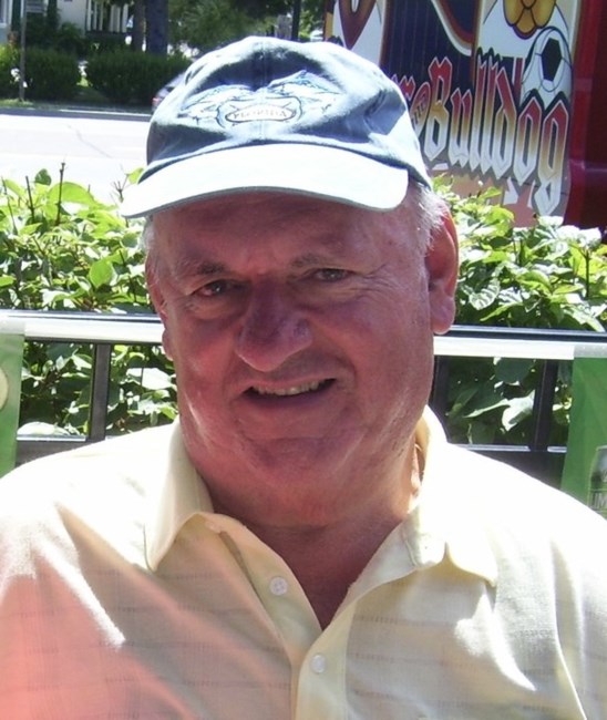 Obituario de Douglas Lloyd Reilly