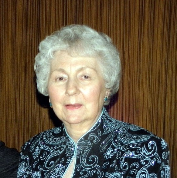Obituario de Doris C. Curran