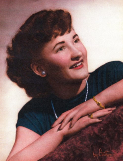 Obituary of Elsie "Lee" Laughlin