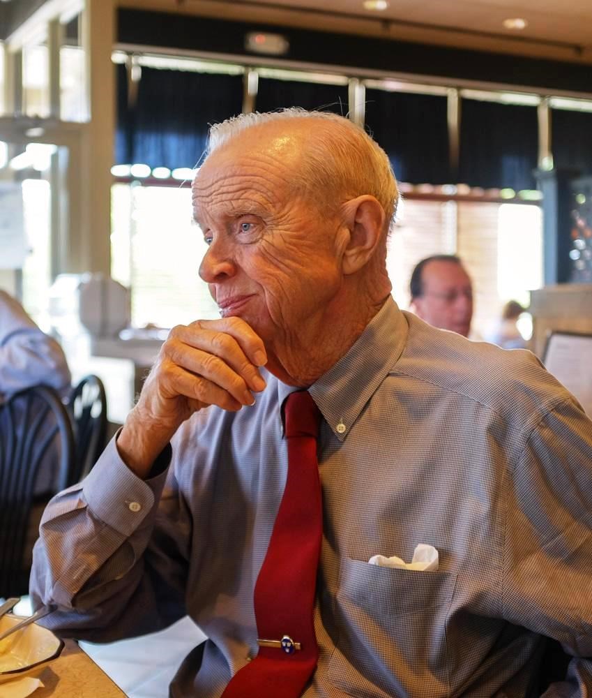 Obituary of Carl Gustav Finstrom, Jr.