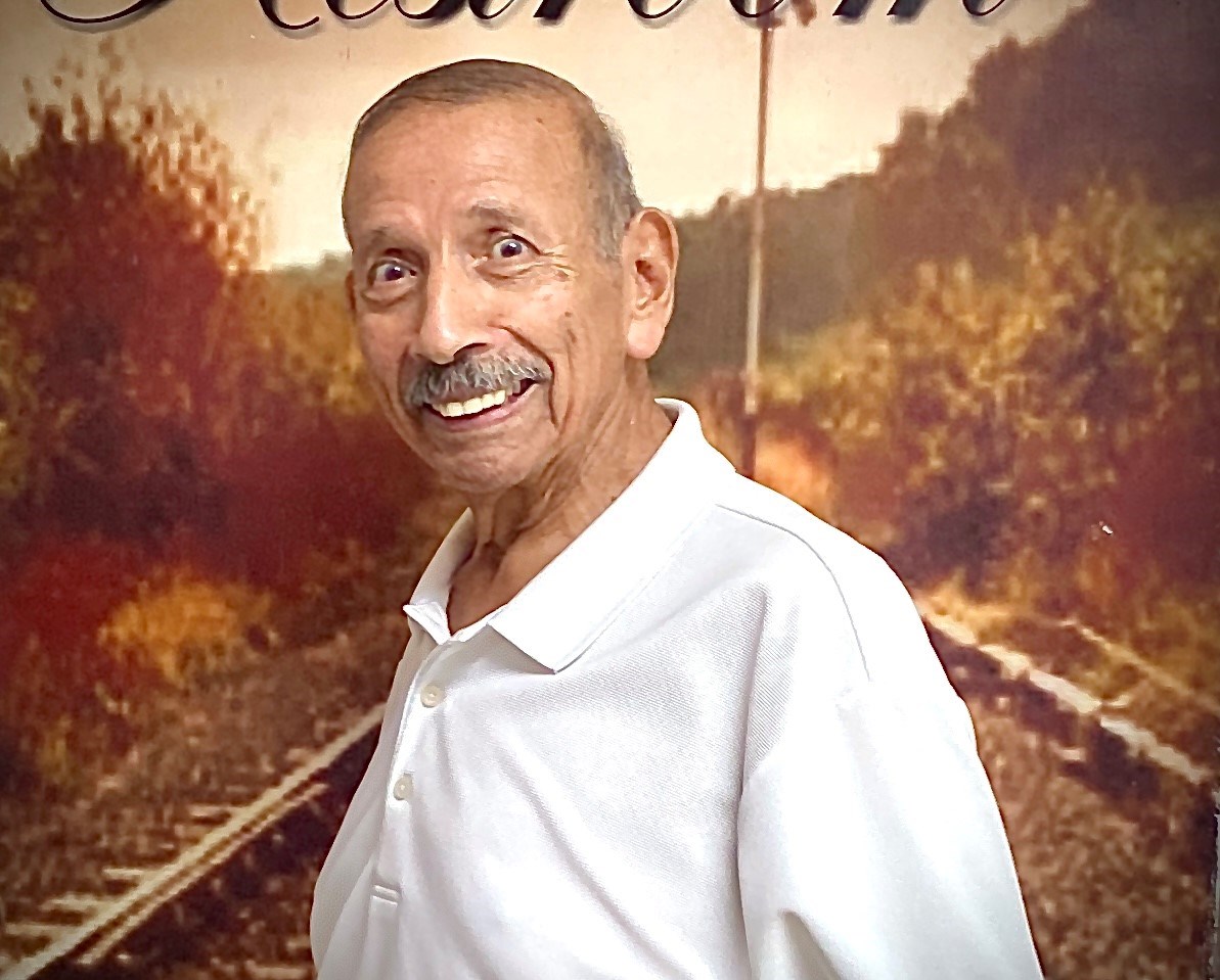 Obituary of Mike Reyes Castillo