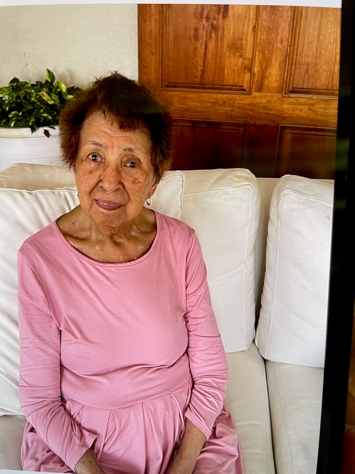 Obituario de Leila Barrow