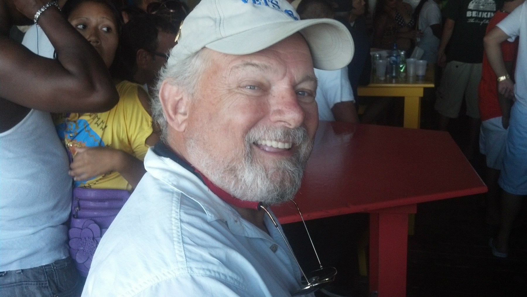 Obituary of Robert L. Howe