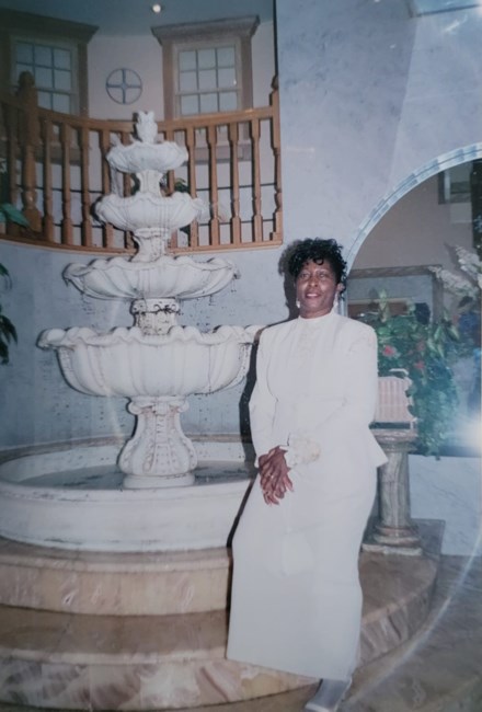Obituary of Nerva Bell Roberts