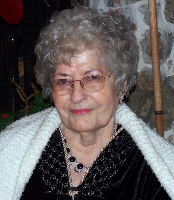 Obituary of Doris Aaron