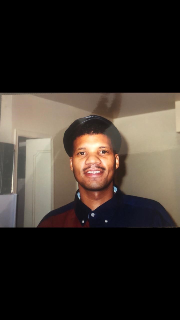 Obituario de Antonio "Tom" Armstrong