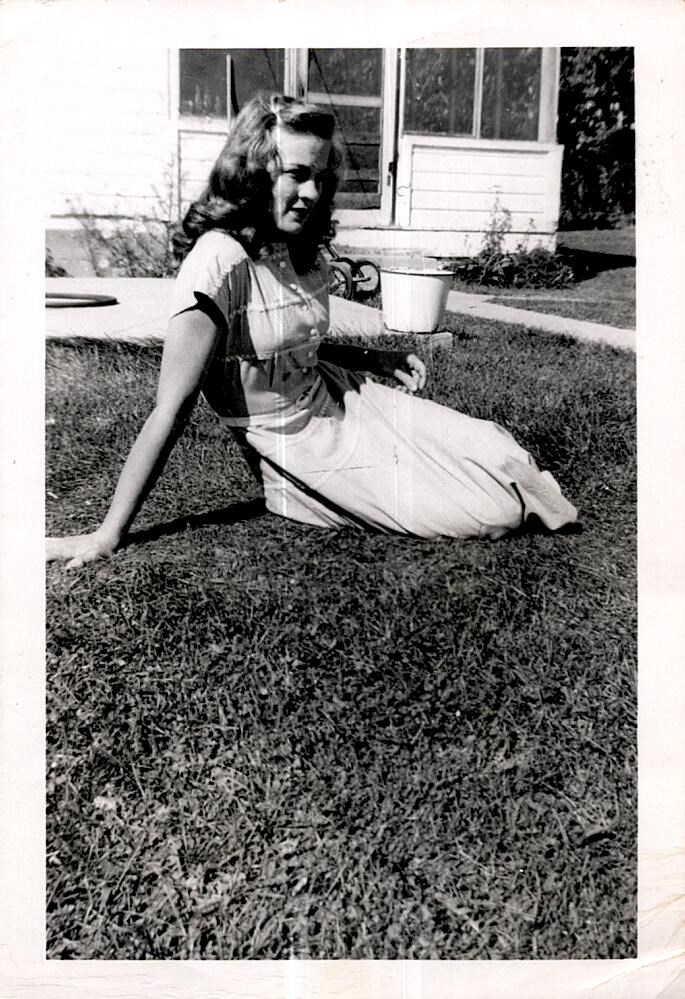 Obituary of Leona Evans