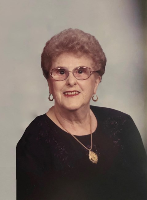 Obituary of Suzanne Henriette Wells