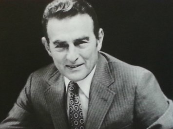 Obituario de Dan Paradies