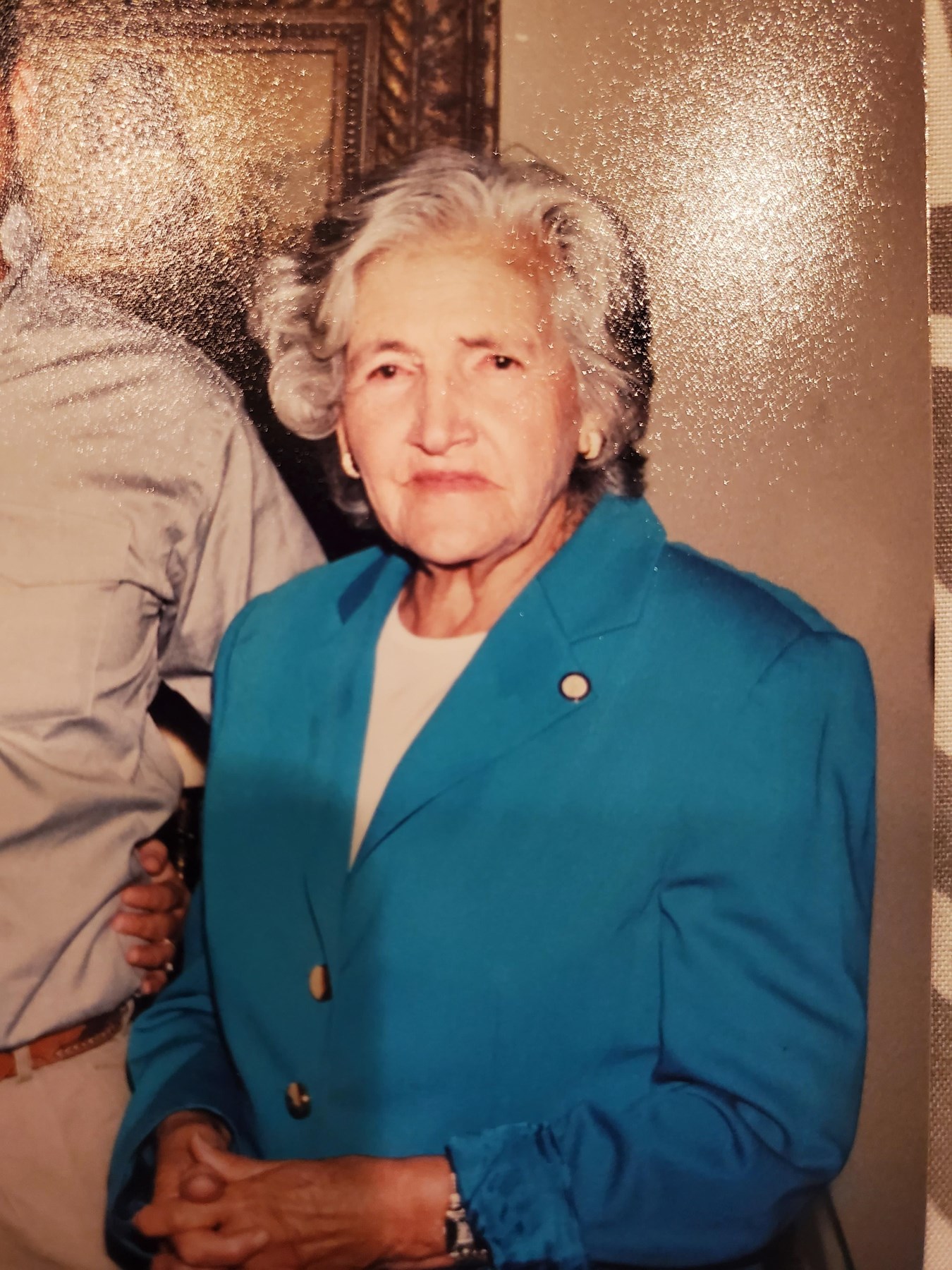 Obituary of Aurora Echazarreta