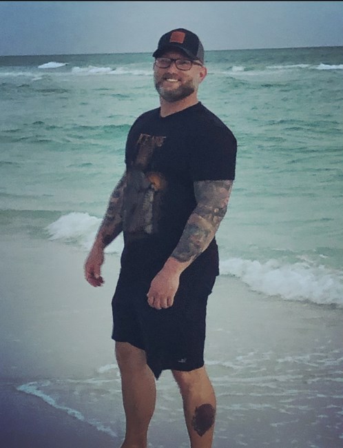 Obituary of Ryan Hall Thomas