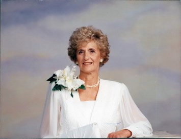 Obituary of Dolores Carolina Hamilton