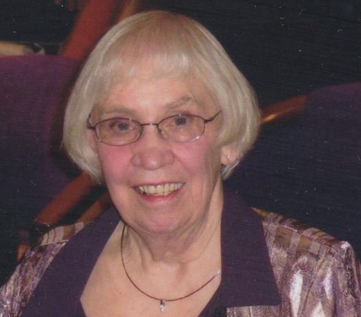 Obituario de Mary E Staff