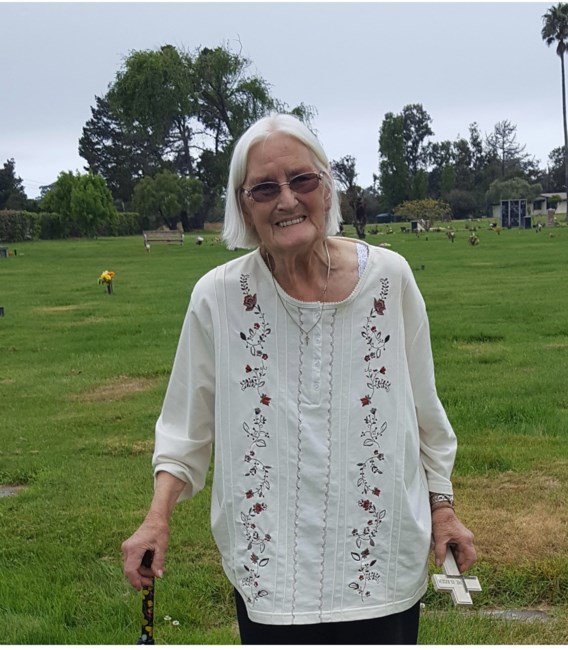 Obituary of Glenda R Youngs