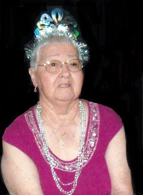 Obituary of Gloria M. Martinez Nichols