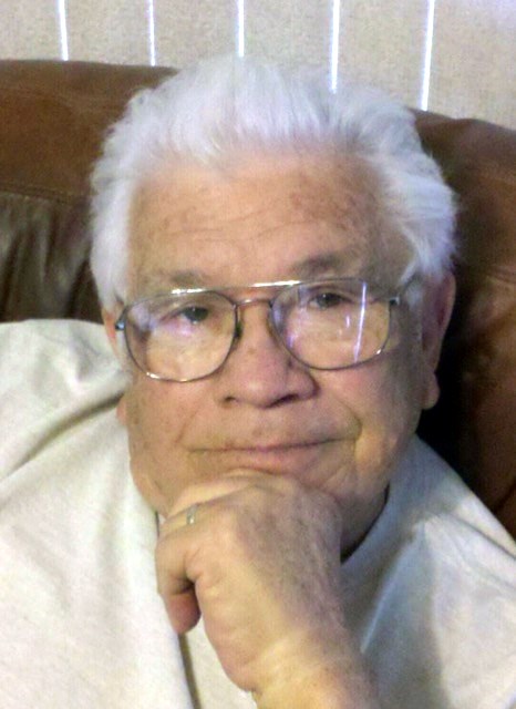 Obituario de Frank D. Castro