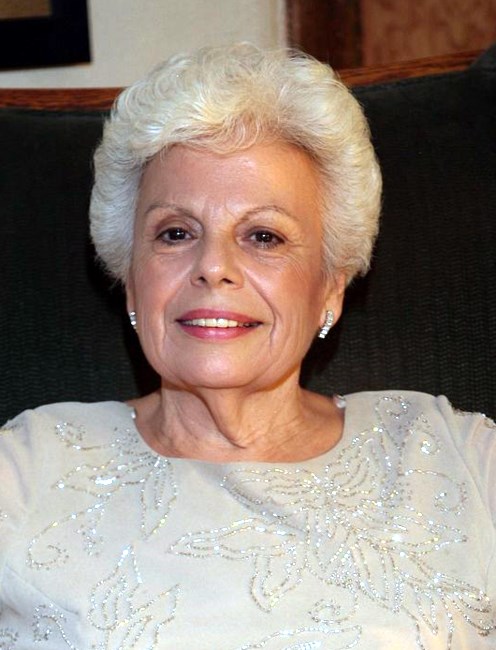 Obituary of Maria Elena Cabrera