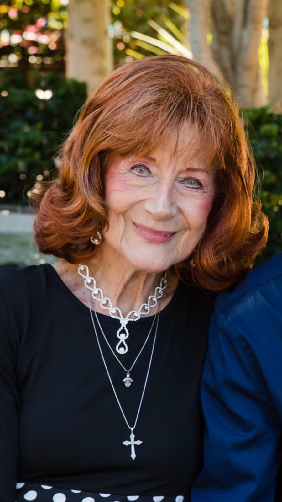 Obituary of Mary E Smith