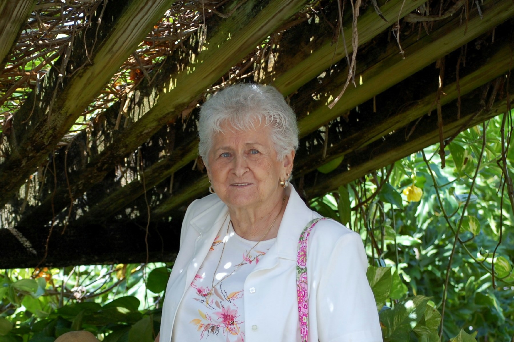 Obituary of Felicia E Magee